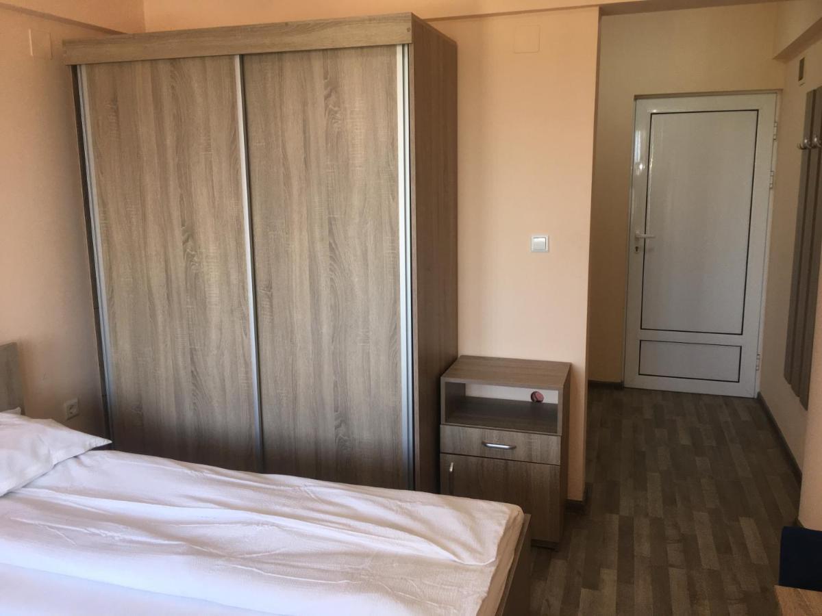 Hostel Cazare Hofmann Arad Zewnętrze zdjęcie